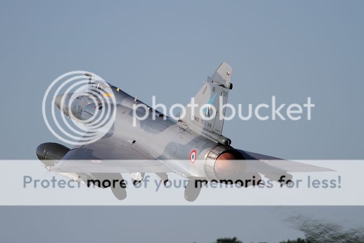 IMAGE: http://i460.photobucket.com/albums/qq326/WingsofFuryPhotography/2012%20Assorted/IMG_0625.jpg