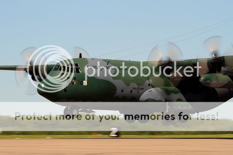 IMAGE: http://i460.photobucket.com/albums/qq326/WingsofFuryPhotography/2012%20Assorted/IMG_0800.jpg