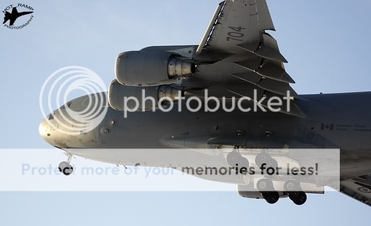 IMAGE: http://i460.photobucket.com/albums/qq326/WingsofFuryPhotography/Misc%20Military/IMG_3867.jpg